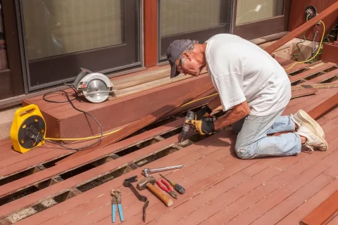 Deck_Repair_Cost_11975070
