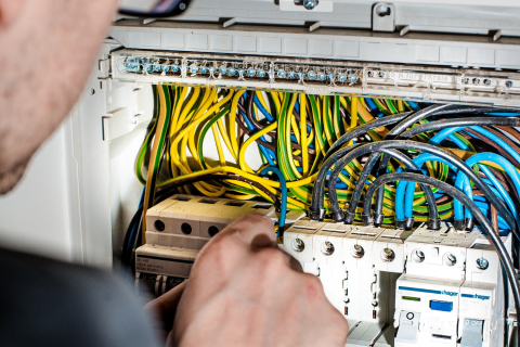 Professional Electrical Maintenance Services In St. Petersburg, FL