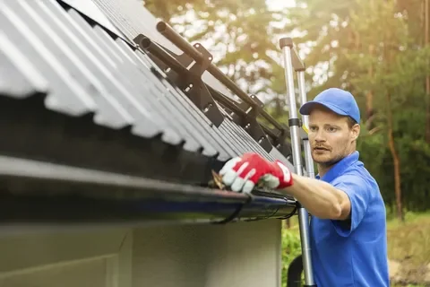 Gutter-Repair-And-Replacement-Services-5 Gutter-Repair-And-Replacement-Services-5