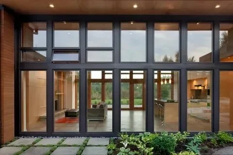 Storefront-Windows-And-Doors-Service-2